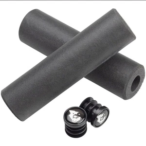 Wolf Tooth Mega Fat Paw Grips - Black FATPAW-MEGA-BLK - Foto 1 di 6