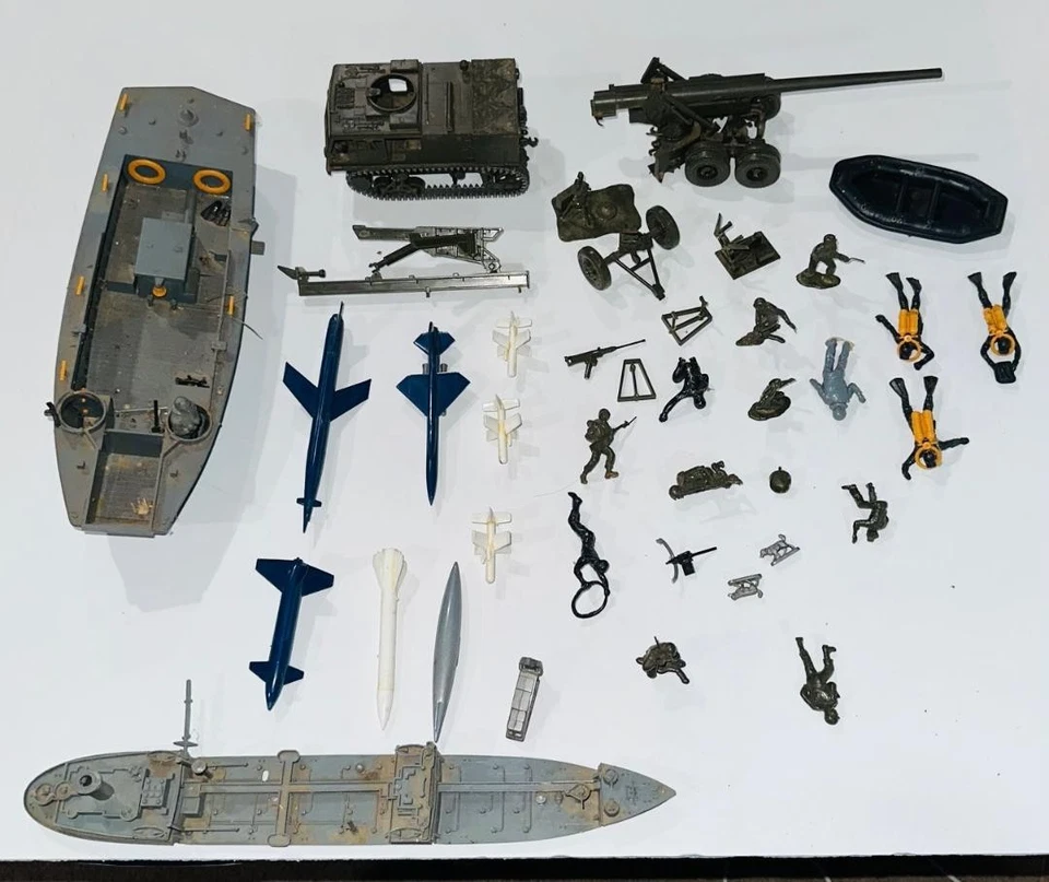 复古 Revell 型号 155 毫米枪和拖拉机长 Tom 1956 零件青蛙男式士兵 + — 第 1/4 张图片