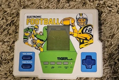 Tiger Electronics Football Handheld Game 1987 Vintage Tested & Working - Image 1 of 4