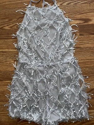 Mameluco Boo Hoo Plateado Borla Lentejuelas Halter Cuello Nuevo con Etiquetas Talla 12 EE. UU. Foto 1 de 4