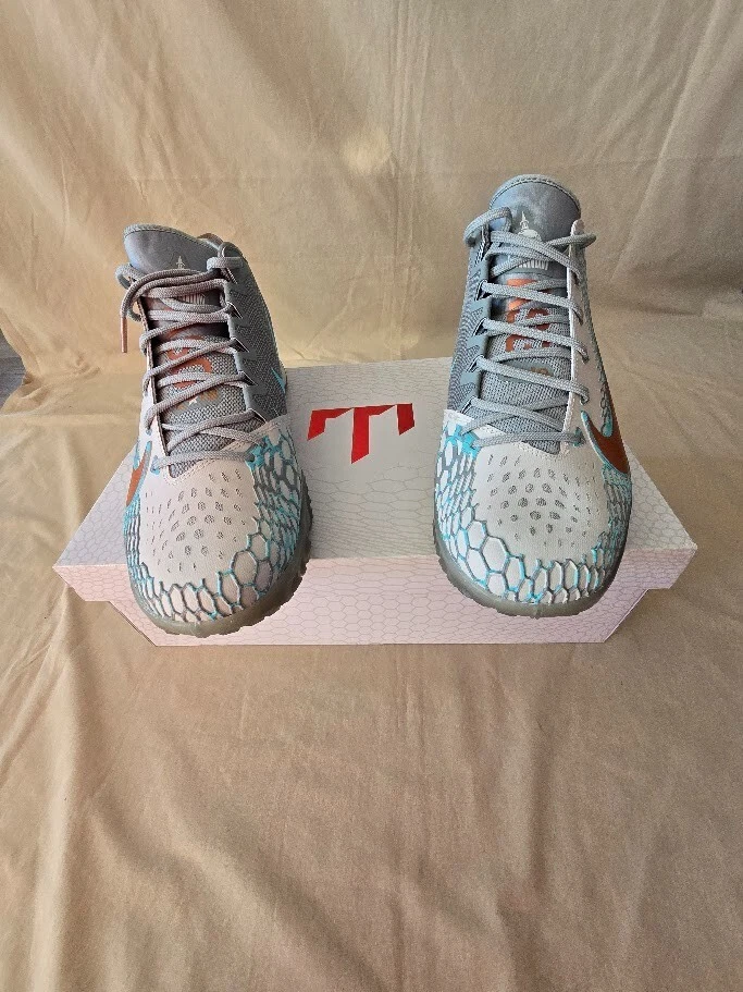 Nike Force Zoom Trout 5 Athletic Shoes for Men for Sale