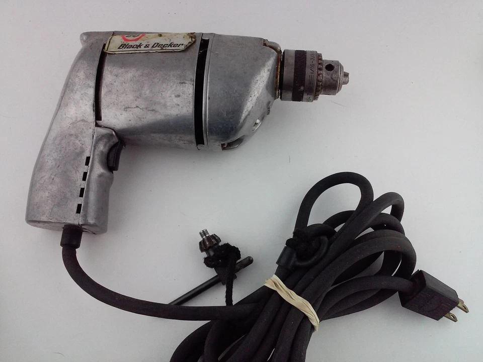 Black & Decker 1/4 HP Industrial Rated Reversible 3/8" Drill wth Craftsman Chuck - Image 1 of 4