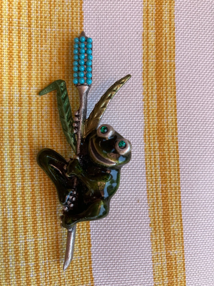 Broche/broche de lapela verde esmalte sapo strass e turquesa  - Imagem 1 de 4