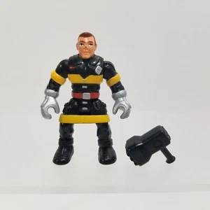 Fisher Price: Imaginext- 2002 Rescue Center- Replacement Firefighter w/Accessory - Picture 1 of 10