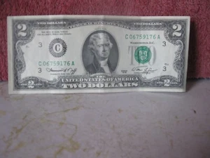 1976 TWO DOLLAR BILL C 06759176A - Picture 1 of 2