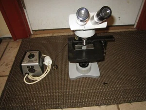 Microscopio binocular American Optical AO Spencer Laboratory 4 objetivos completo - Imagen 1 de 12