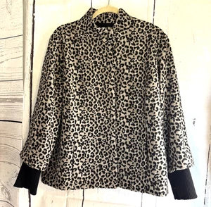 Chico's Women's Sz 2 Animal Print Jacket Black Grey Tan Hidden Snaps Ribbed Cuff - Picture 1 of 12
