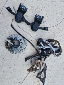 Shimano Deore XT 3x9 Speed Groupset - Picture 1 of 6