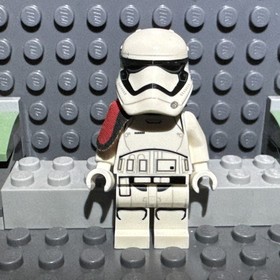 LEGO Star Wars First Order Stormtrooper Officer Minifigure (75104) sw0664