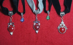 Choker Jade Strass Herz Tracht  Kropfband Halsband Samtband Dirndl  - Bild 1 von 11