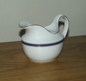 Spode - Lausanne Gold Trim Bone China CREAM JUG - Picture 1 of 5