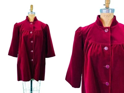 Chaqueta de terciopelo vintage años 70 para mujer grande granate escote yugo abrigo corto Foto 1 de 4