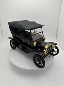 Franklin Mint 1913 Ford Model T Soft Top Black 1:16 Diecast - Picture 1 of 8