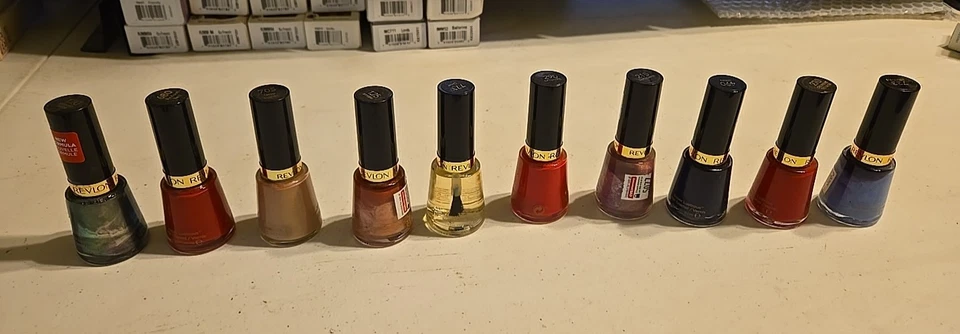 10 PC REVLON ASSORTED COLORS NAIL ENAMEL NAIL POLISH MIXED LOT - Image 1 of 4