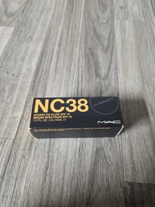 M·A·C Foundation NC38 -Studio Fix Fluid SPF15 Broad Spectrum 1.0FL. OZ LIQ/30ML  - Picture 1 of 4