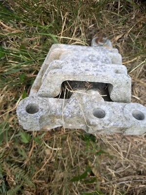 SAAB 9-3 9-3X (2005-2011) Engine Mount RIGHT Good Hydraulic Filled Crusty Alumin - Image 1 of 4