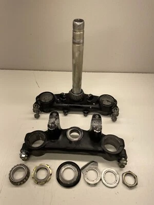 Honda XR200R XR200 R 1987-88 superior inferior triple abrazadera árbol cojinete de vástago de dirección Foto 1 de 4