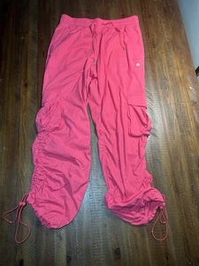 Pantalones cargo Lululemon Dance Studio, ajuste relajado MR rosa talla mediana - Imagen 1 de 10