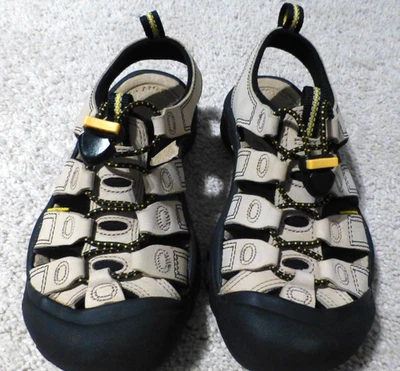 New KEEN Kids  Closed Toe Water Sports Beige Sandals - US Size 5 - Image 1 of 4