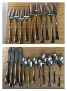 22 Piece Oneida MAESTRO  St Leger Stainless Flatware 4+ Place Settings VGUC - Picture 1 of 4