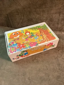 Vintage 1970s school box with original price by General Box Co Georgia - Picture 1 of 9