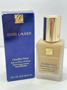 Estee Lauder Double Wear Stay-in-Place foundation 1.0 Oz/30 ml -1W1 Bone - Picture 1 of 2
