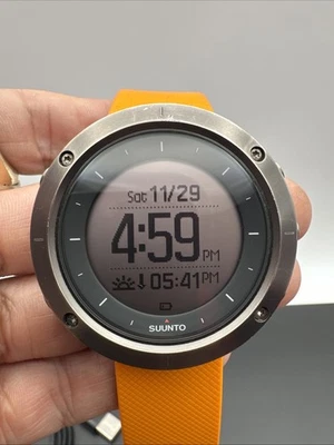 Reloj GPS Exterior Suunto Traverse Alpha SS022292000 con Cargador Foto 1 de 4