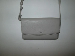 Sac bandoulière convertible TORY BURCH Robinson pochette portefeuille cuir grainé gris - Photo 1/5