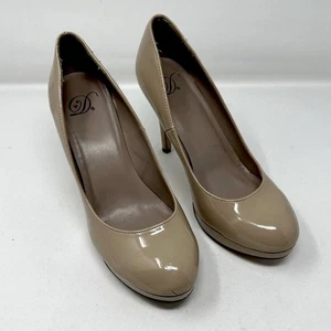 Heart In D Round Toe Beige Patent Leather Heels Women Sz 8.5 - Picture 1 of 9