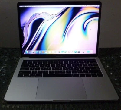 MacBook Pro 13" 2016 Silver ,3.3GHz i7,16GB RAM,  512 SSD Battery Cycle 208 - Image 1 of 4