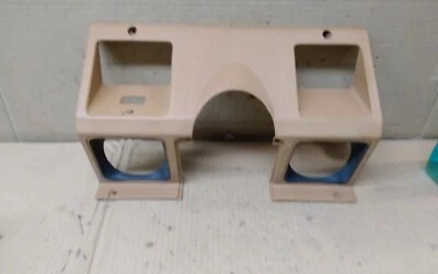 1990 1991 1995 JEEP WRANGLER SPEEDOMETER BEZEL TAN PN 55024767 - Image 1 of 4