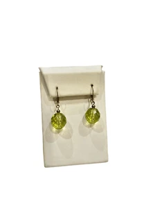 Light green/lime green faceted crystal style dangle earrings - Picture 1 of 4