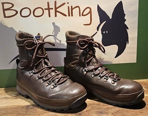 Altberg Defender lightweight Hiking, Fishing, Walking, Boots UK 9 M #1406 - Picture 1 of 9