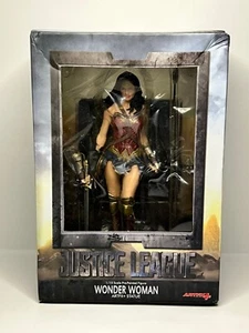 Kotobukiya ARTFX + WONDER WOMAN Gal Gadot STATUE  1/10 scale DC Justice League - Picture 1 of 6