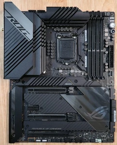 ASUS ROG Maximus XIII Hero LGA 1200 Intel Mainboard - Bild 1 von 3