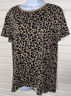 Camiseta básica de manga corta con estampado de leopardo talla MEDIANA ZARA 100 % algodón usada en excelente estado Foto 1 de 4