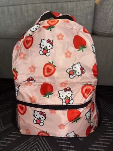 HELLO KITTY GIRLS 16 IN BACK PACK INSULATED STRAWBERRY HEARTS VALENTINES DAY - Picture 1 of 11