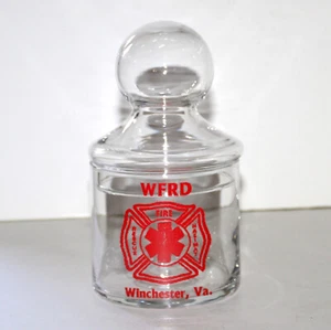 Bote de vidrio vintage Winchester VA Departamento de Bomberos WFRD tarro rojo transparente caramelo - Imagen 1 de 6
