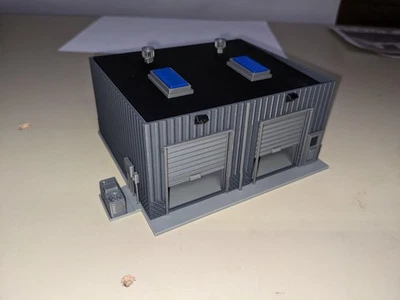 H0 HO 1:87 Gebäude LKW Garagen mit Rolltoren Bausatz (4) gr sw dunkelgrau - Bild 1 von 4