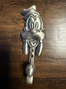 Disney Goofy Face Heavy Duty Metal Coat Towel Wall Hook Silver Tone 5" Rare - Picture 1 of 4