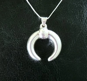 🦬925 STERLING REVERSE BULL HORN/ CRESCENT MOON PENDANT/ 18" ITALY BOX NECKLACE - Picture 1 of 9
