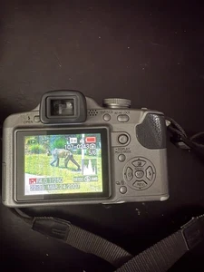 Panasonic LUMIX DMC-FZ18 8.1MP Digital Camera Silver With Strap - Picture 1 of 6