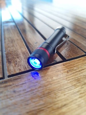 Eagletac D25AAA 395mm UV LED Taschenlampe - Bild 1 von 4