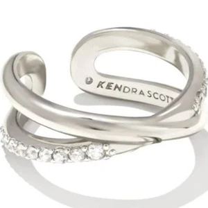 KENDRA SCOTT NWT Annie Silver Open Band Infinity Rhodium Ring in White Crystal 6 - Picture 1 of 5