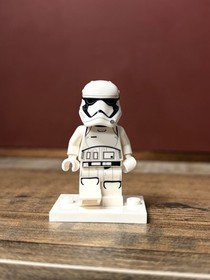 First Order Stormtrooper (Pointed Mouth Pattern) : sw0905
