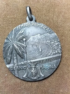 Medaille IMMER FRÜHLING Diano Marina 1953 Motorrad Treffen Vespa Epoche Zubehör - Bild 1 von 2