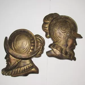 Coppia di appendiabiti da parete vintage 1969 Modern Art Co oro CONQUISTADORES gesso - Foto 1 di 11