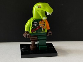 Lego Ninjago Clancee Epaulettes - Minifigure Snake Pirate (set 70594) - damage