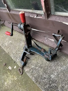 Vitage Triumpf Apple Peeler - Picture 1 of 11