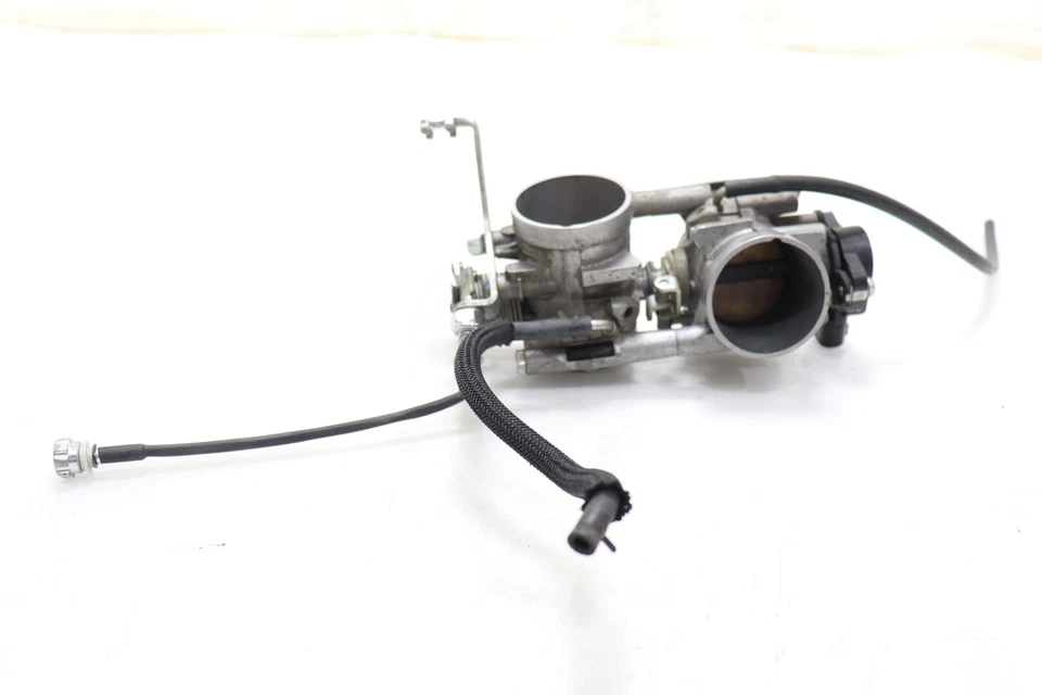 Yamaha Raider 2008 carrocería del acelerador Foto 1 de 4